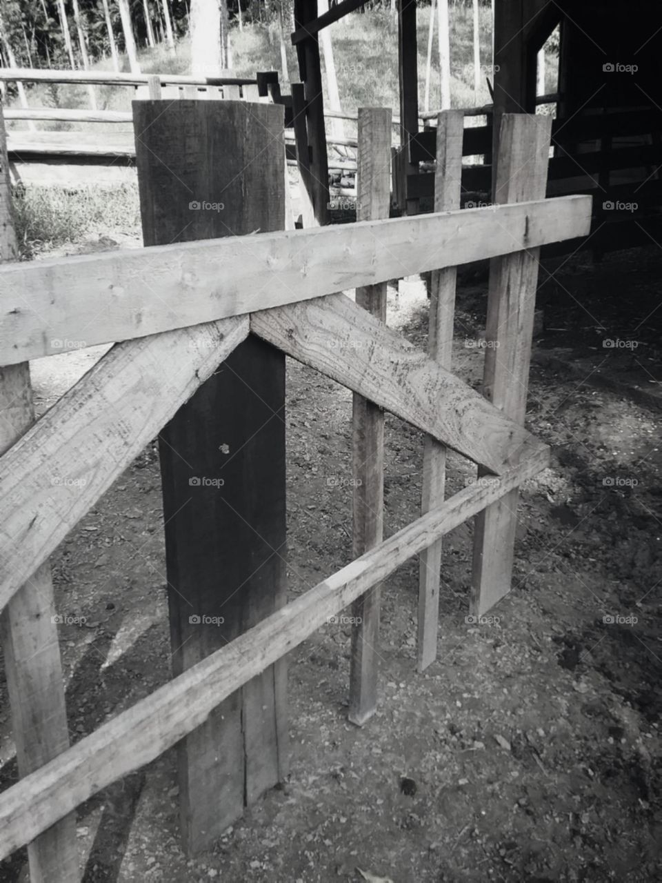 O portão forte e resistente.