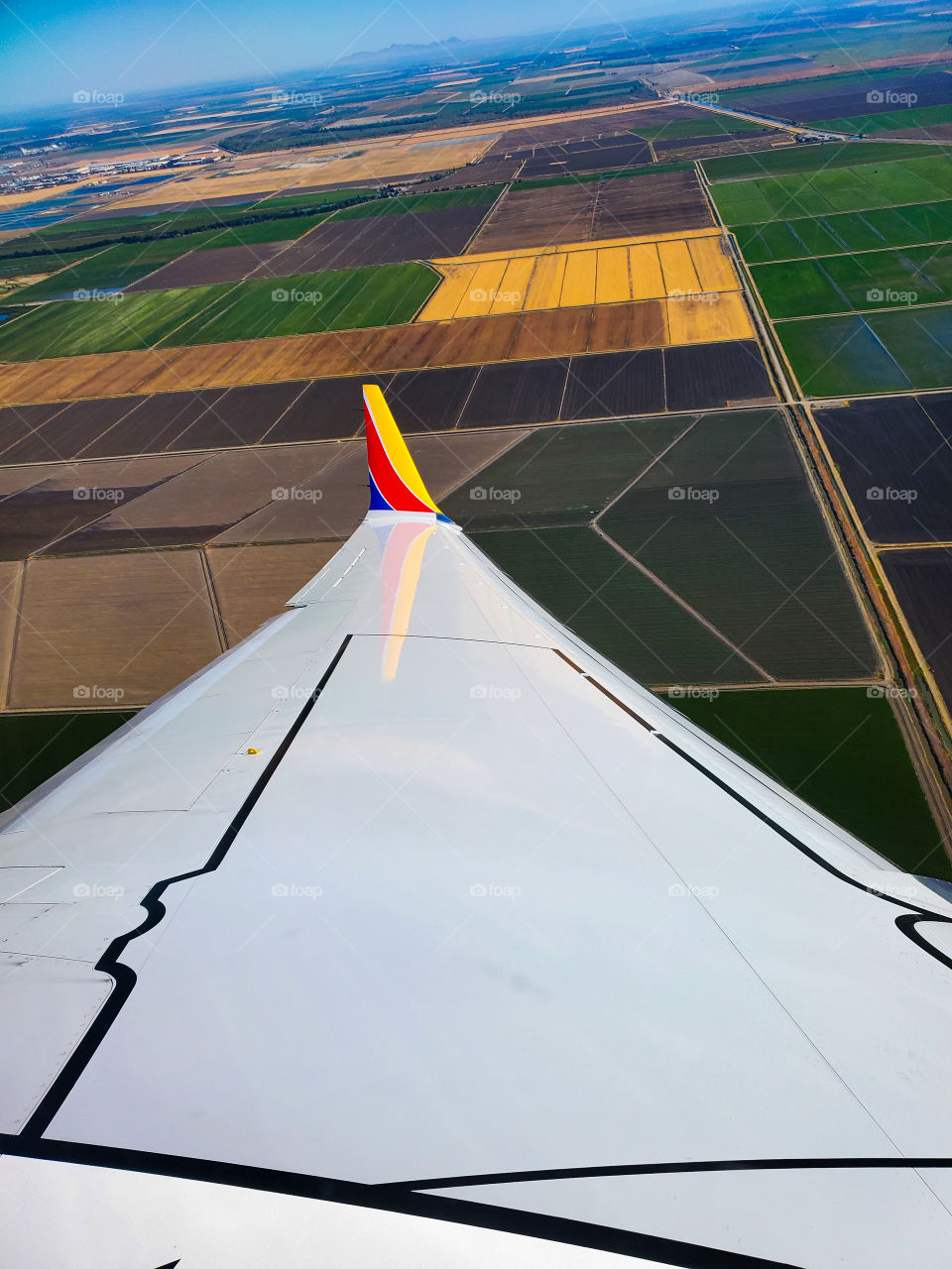 A Southwest Airlines 737 makes a aggressive banking turn while on approach into Sacramento Airport.