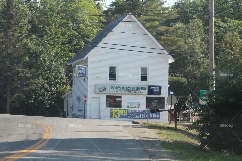 The reason I love Maine , little mom &a pop stores