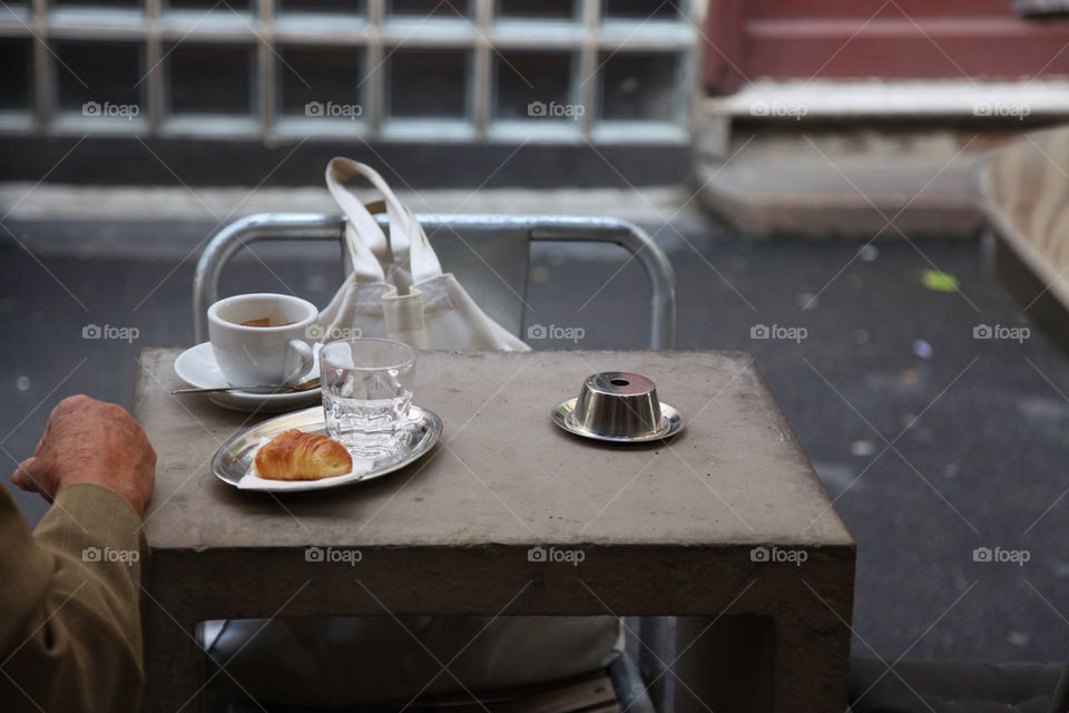 Man drinking coffee