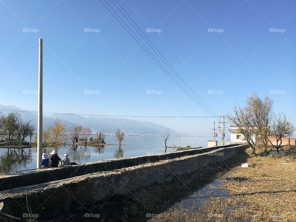 Dali Locals at Er Hai Lake in Dali, Yunnan Province, China