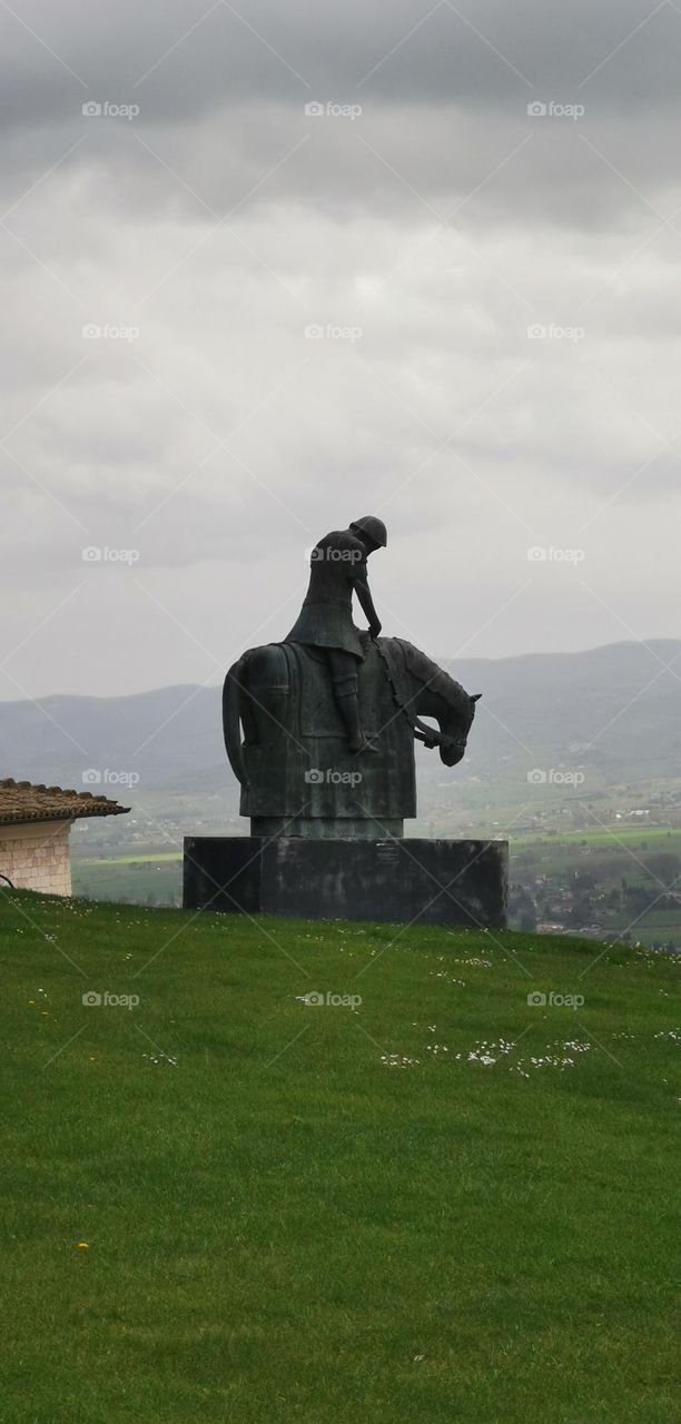 Statue of Assisi