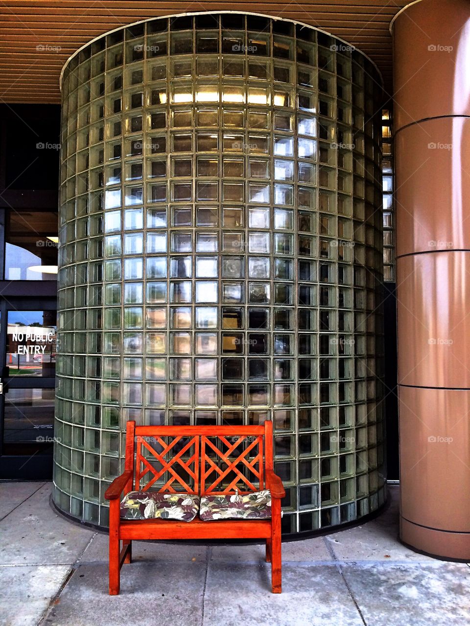 Glass Block an Bench