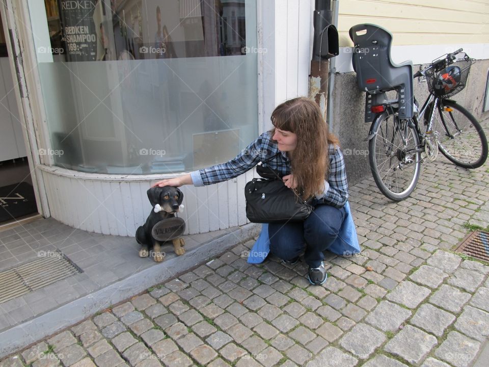 #Norrtalje #Sweden #Valkommen #Sverige #dog #hund #kvinna #flicka #cykel