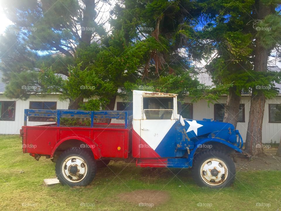 Chilean flag truck
