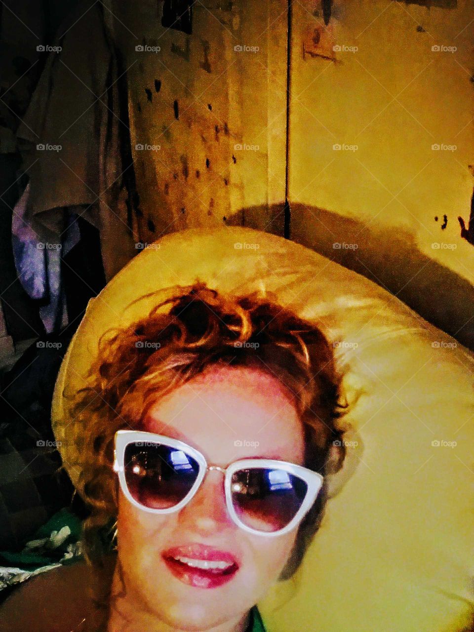 So bored I was taking selfies!😂😘