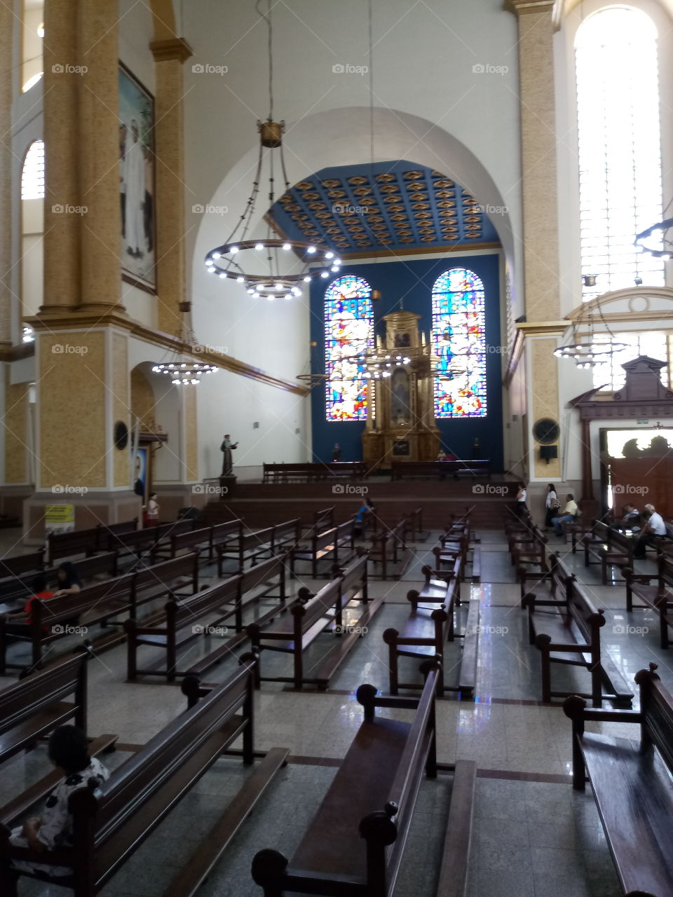 Interior de catedral de San Salvador