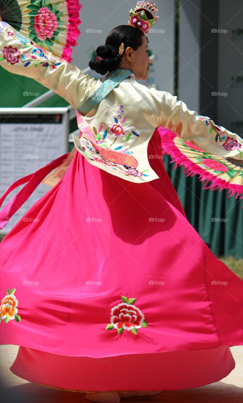 Chinese Fan Dance