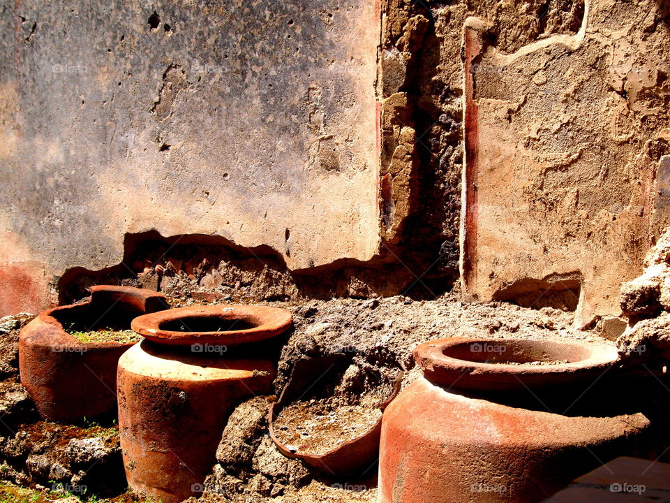 antique container in Pompeii, Italy