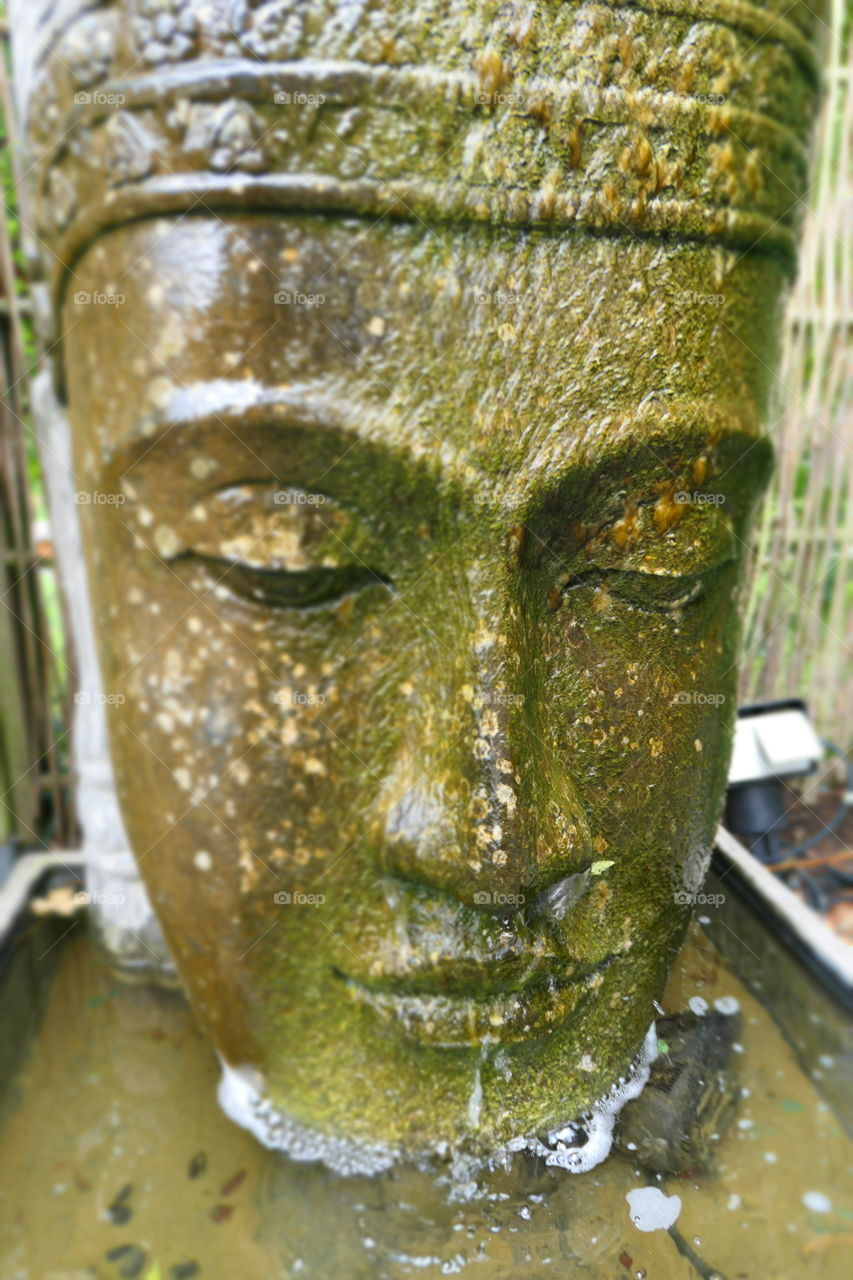 Buddha sculpture