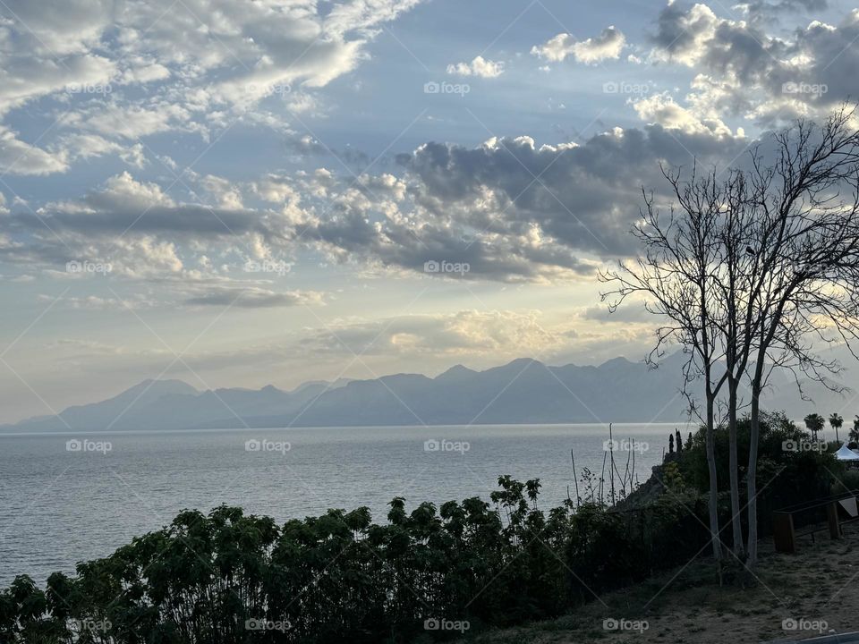 Красивое небо над морем 