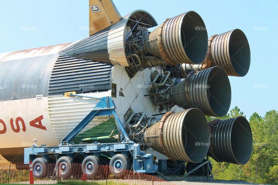 Apollo booster engine