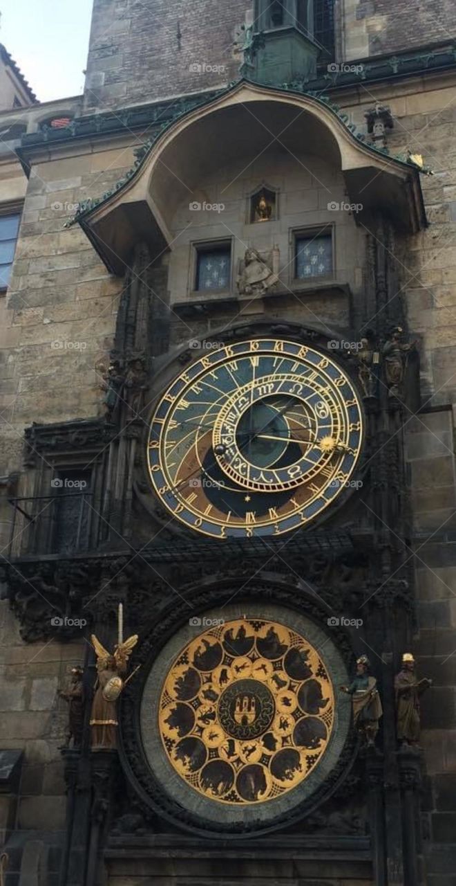  The world's third-oldest astronomical clock Prague 