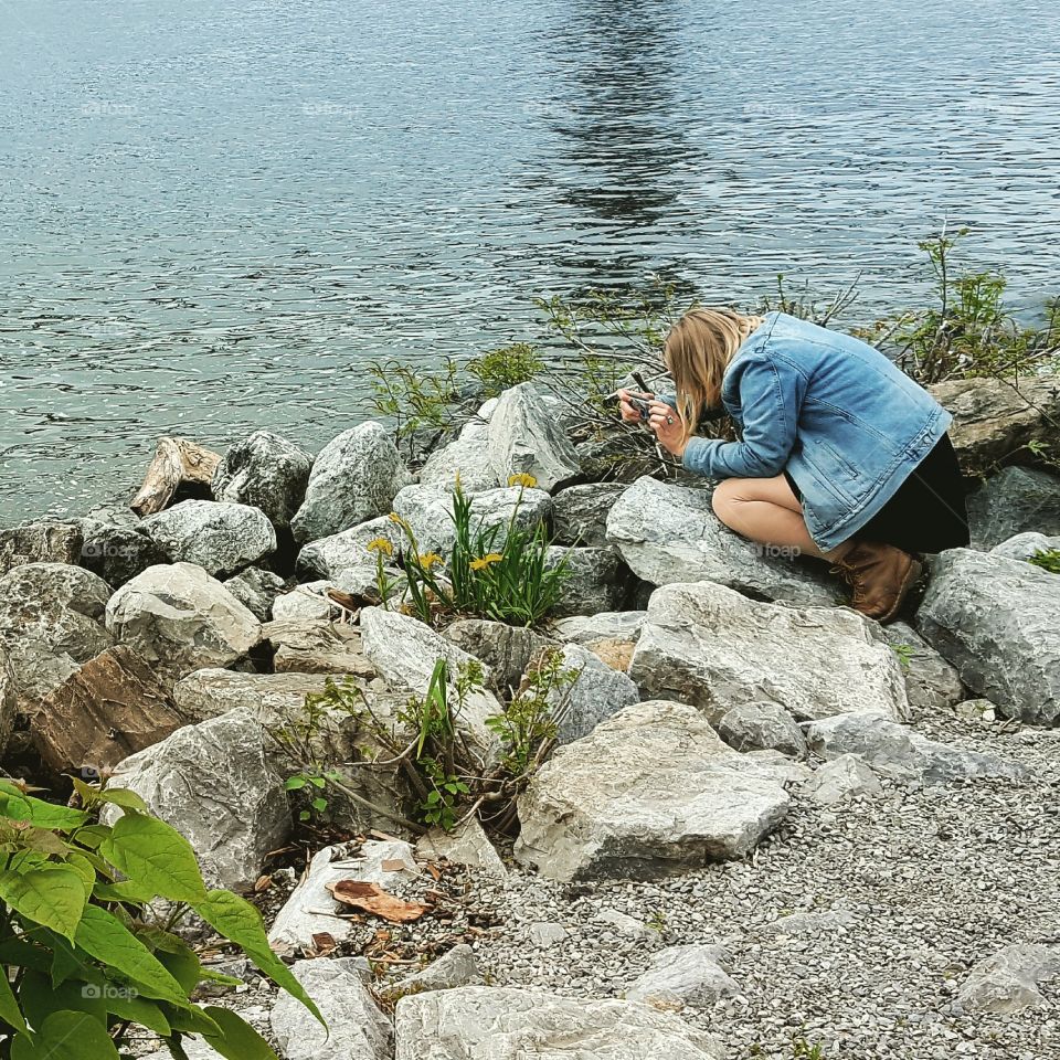 Photographing the photographer in her natural habitat.