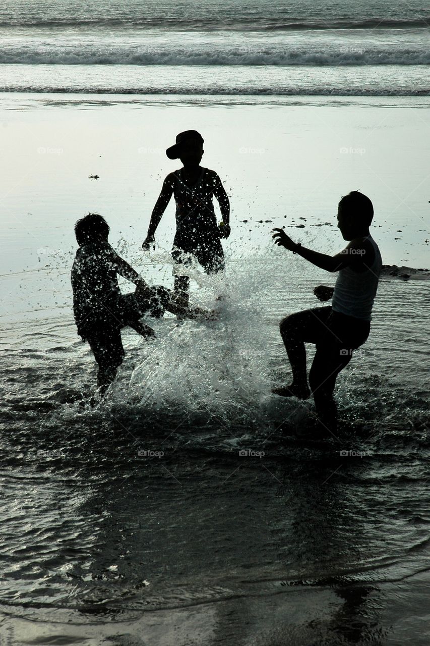 beach lovers