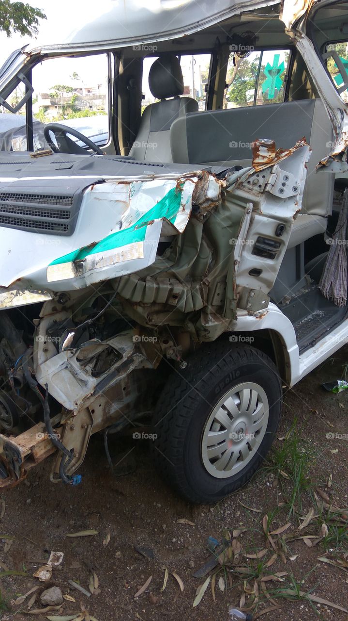 ambulance accident 
in front side lot of damage