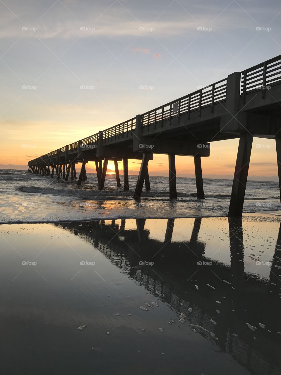 Pier reflection 