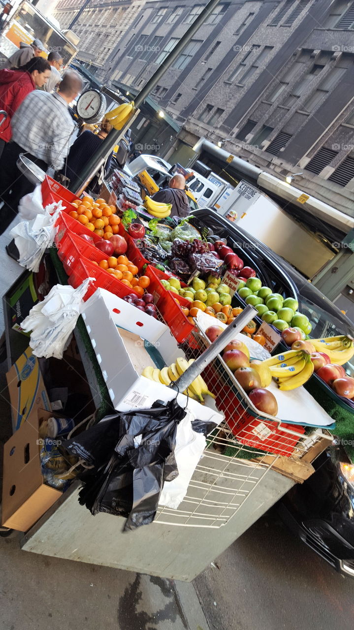 fruit stand in NYC. fruit vendor in New York City