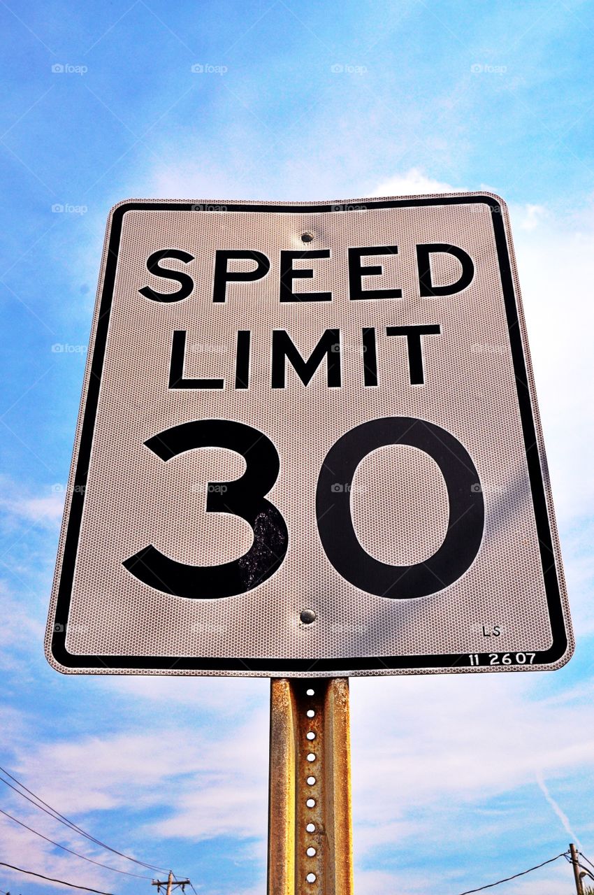 30 miles per hour road sign