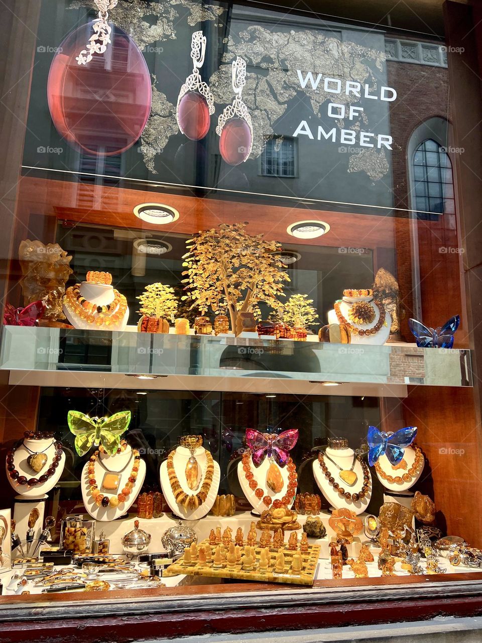 Изделия из янтаря 