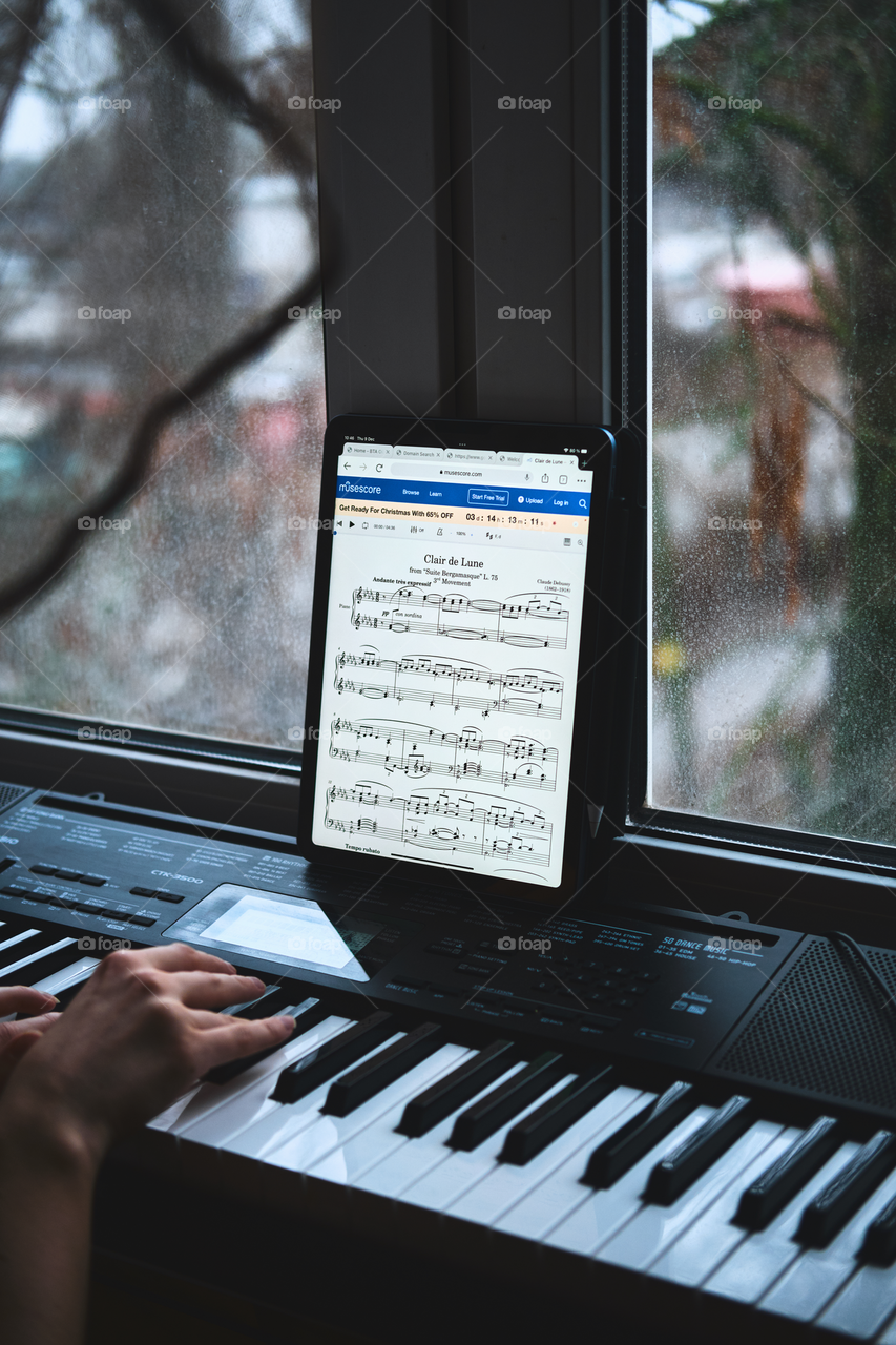 Playing Clair de Lune