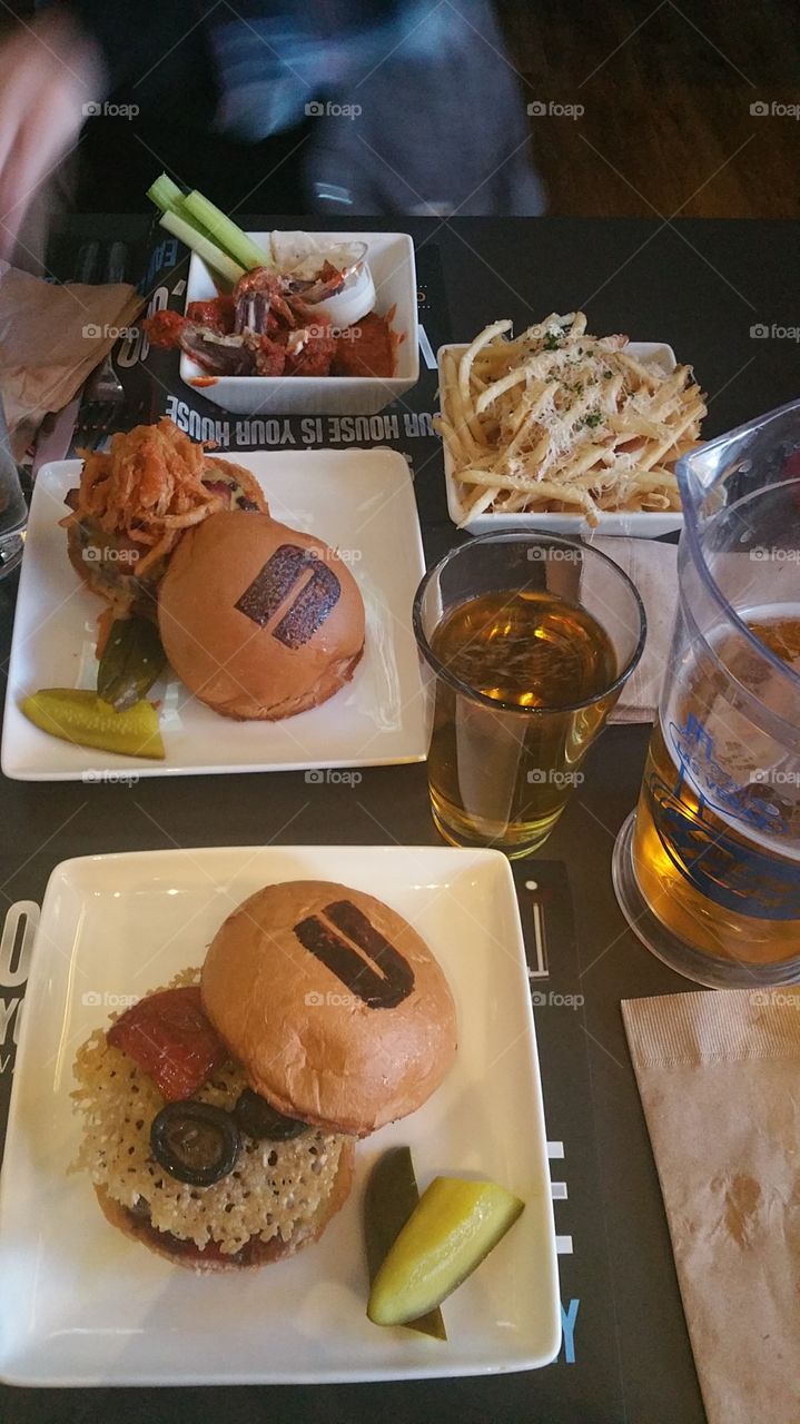 burgers n beer