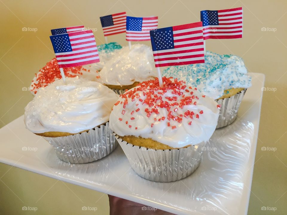Cupcakes. A plate of patriotic themed cupcakes