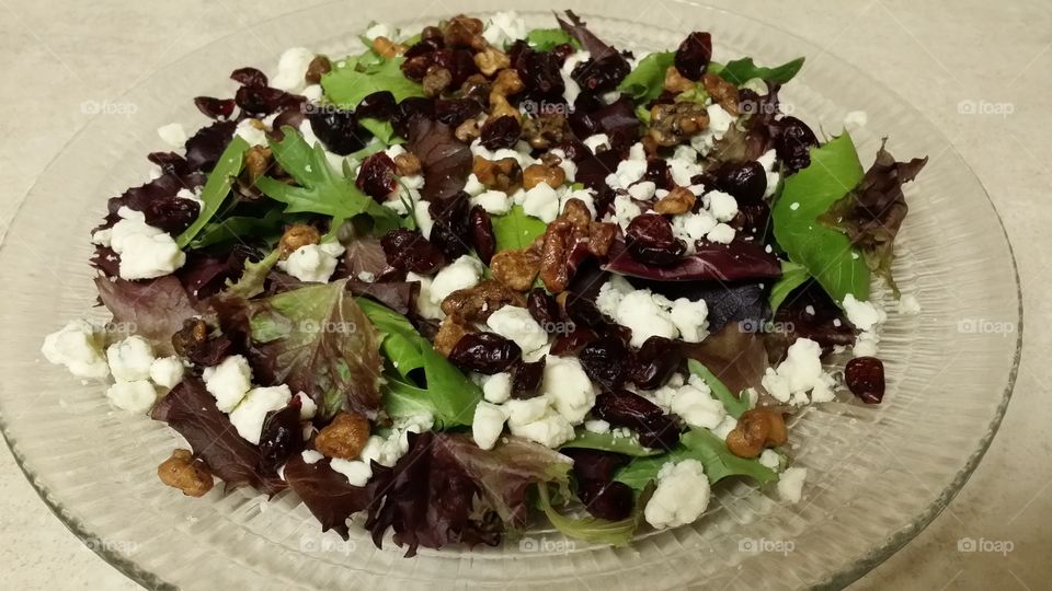 Spring Salad Mix w/Candied Pecans & Feta Cheese Crumbles