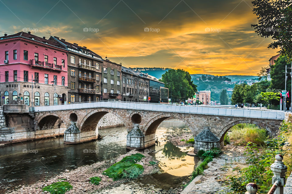 Sunrise oven Latin Bridge