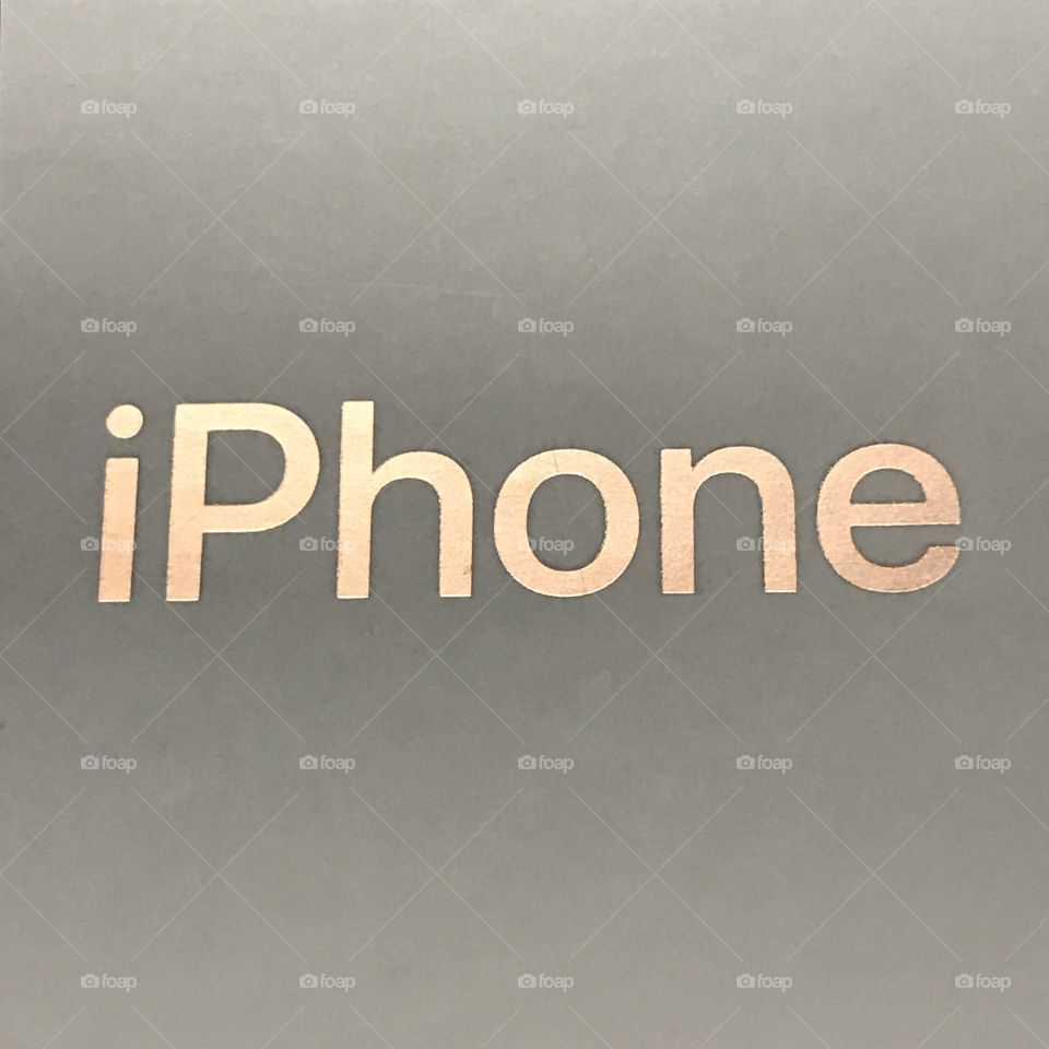 Metallic rose gold color