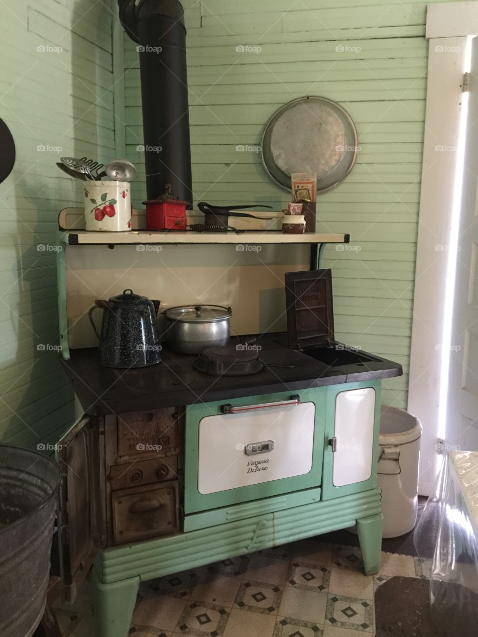Country Cooking . An old-timey kitchen in the Beckley Coal Mine Museum.