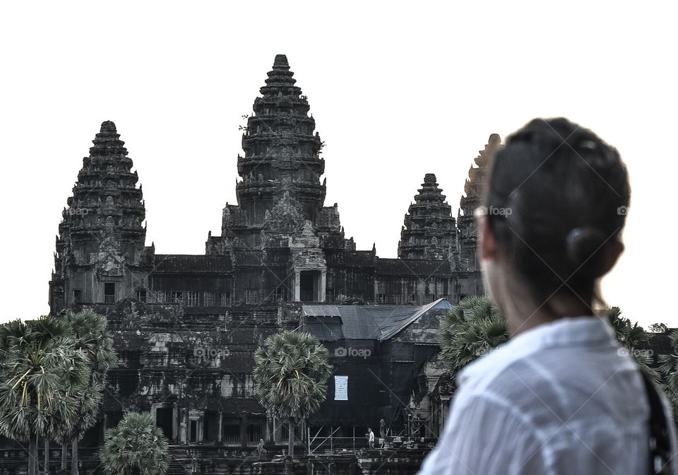 ADMIRING ANGKOR 