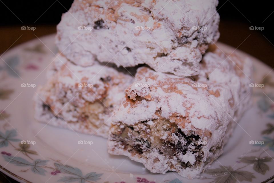 date nut bars, holiday sweetness