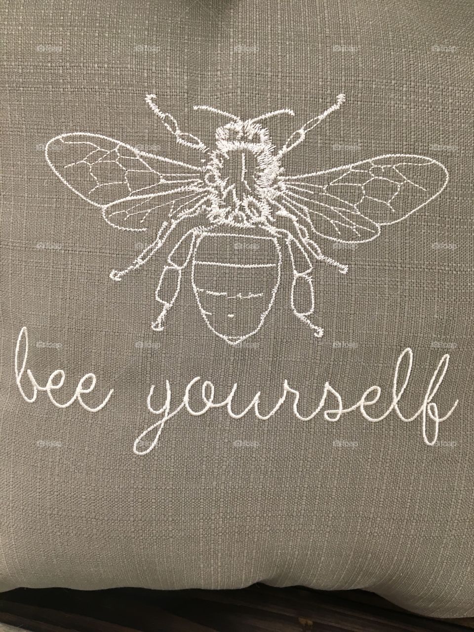 Quote: bee yourself 