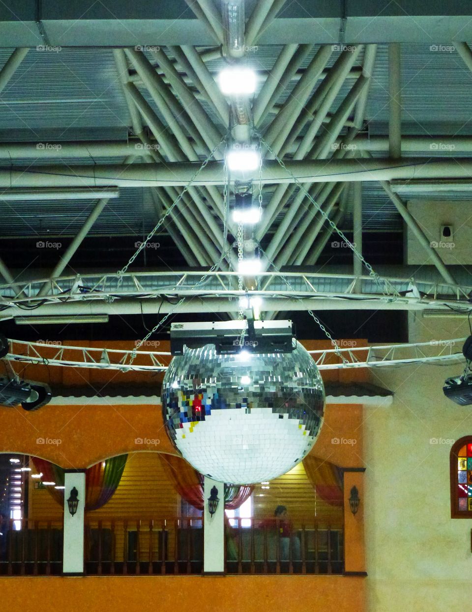 Mirror ball