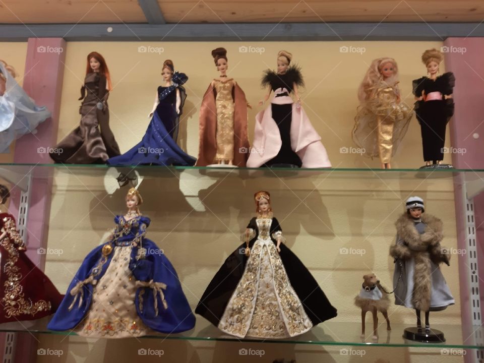 The magic world of dolls