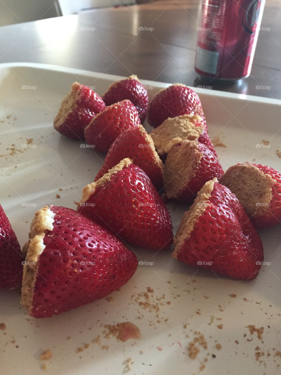 Cheesecake stuffed strawberries 