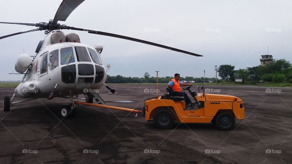 Mil Mi17 towing, Palembang Airport 2017
