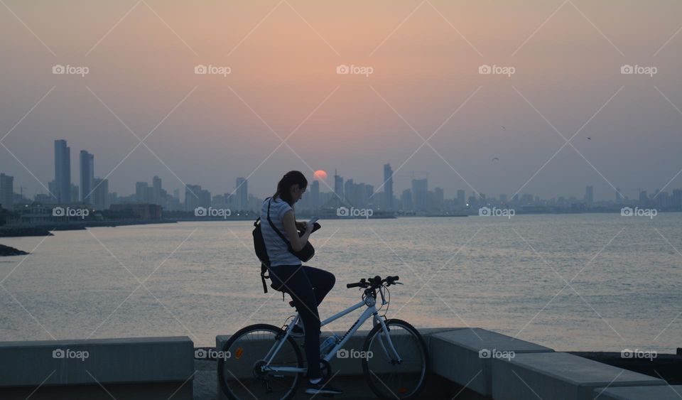 dust Strom evening relaxation time sea side of Kuwait