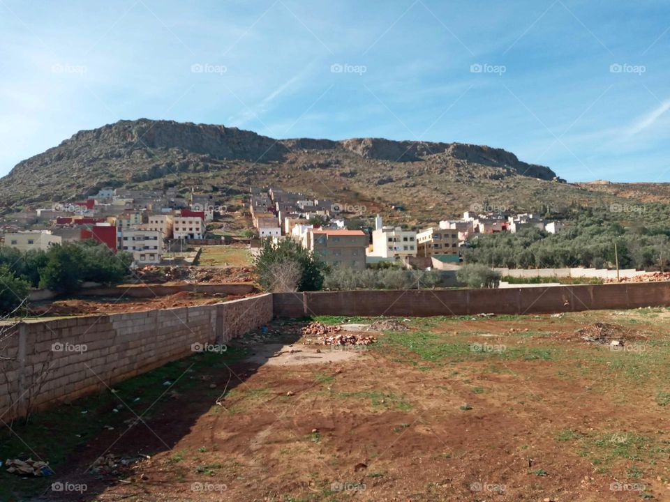 Population between the nature