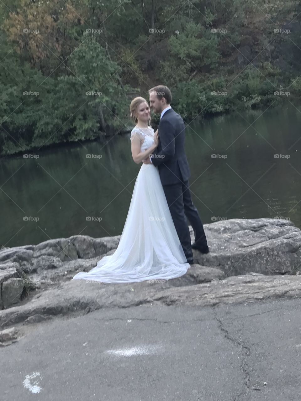 Newly wedded couple at Central Park New York 