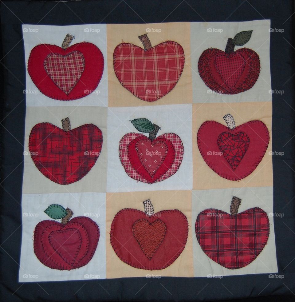 Apple wall hanging