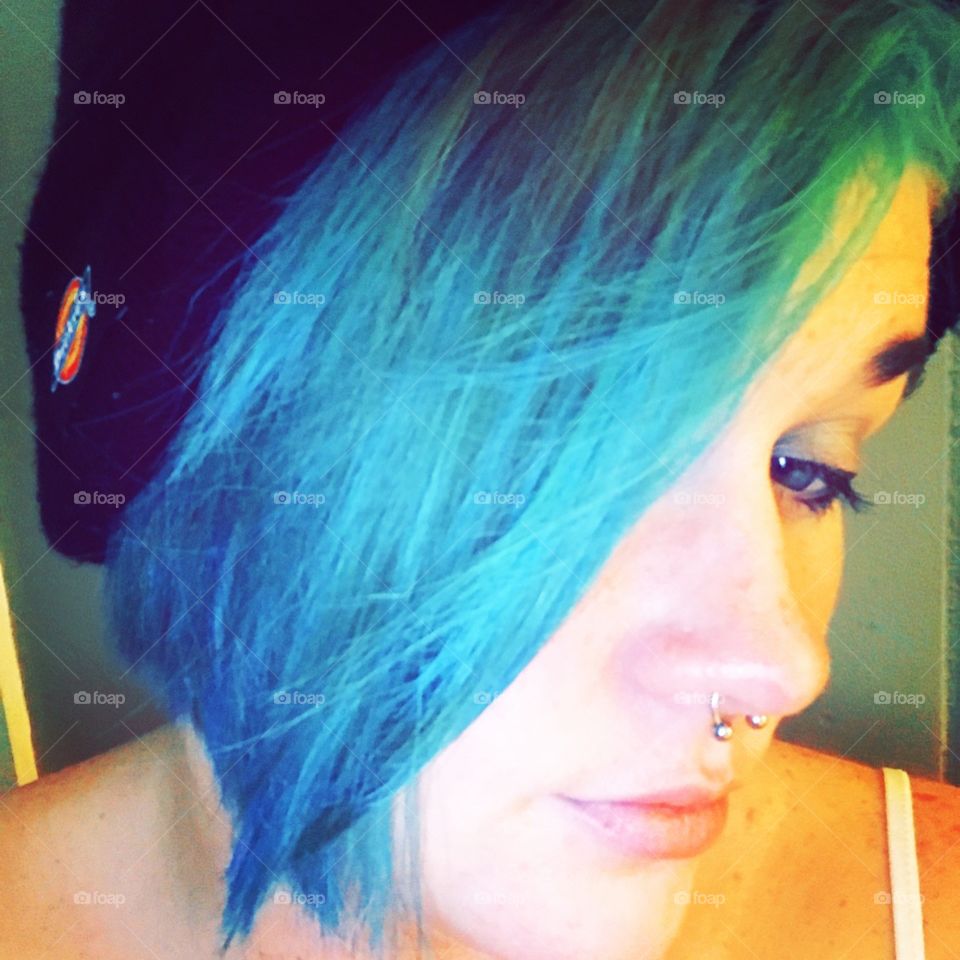 Blue hair don’t care. 
