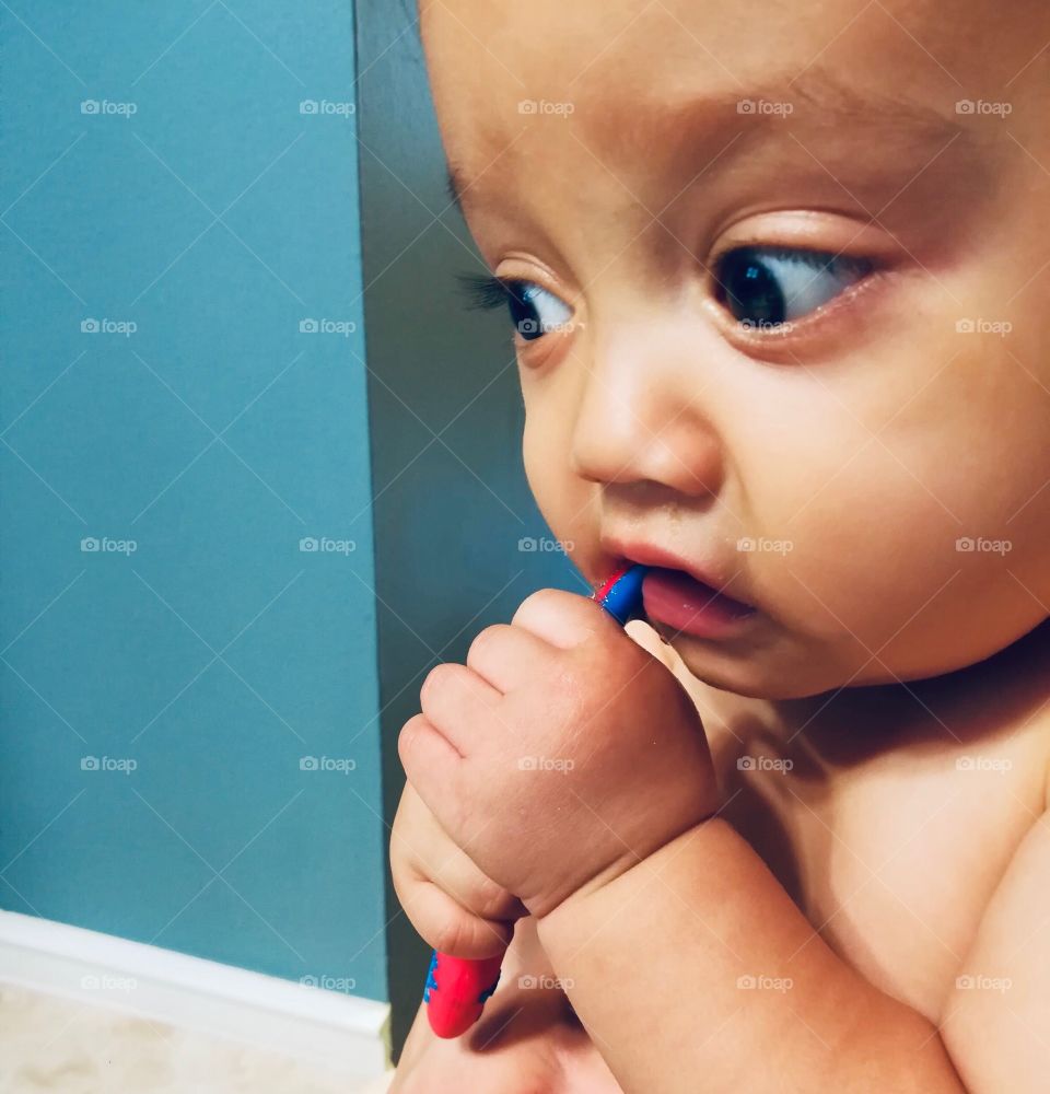 Brushing teeth by yourself for the first time