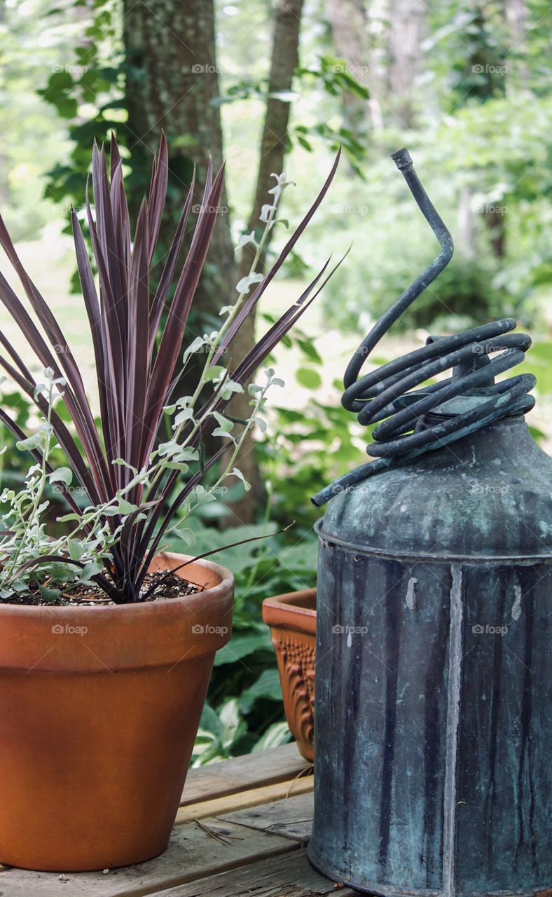 Metal watering can