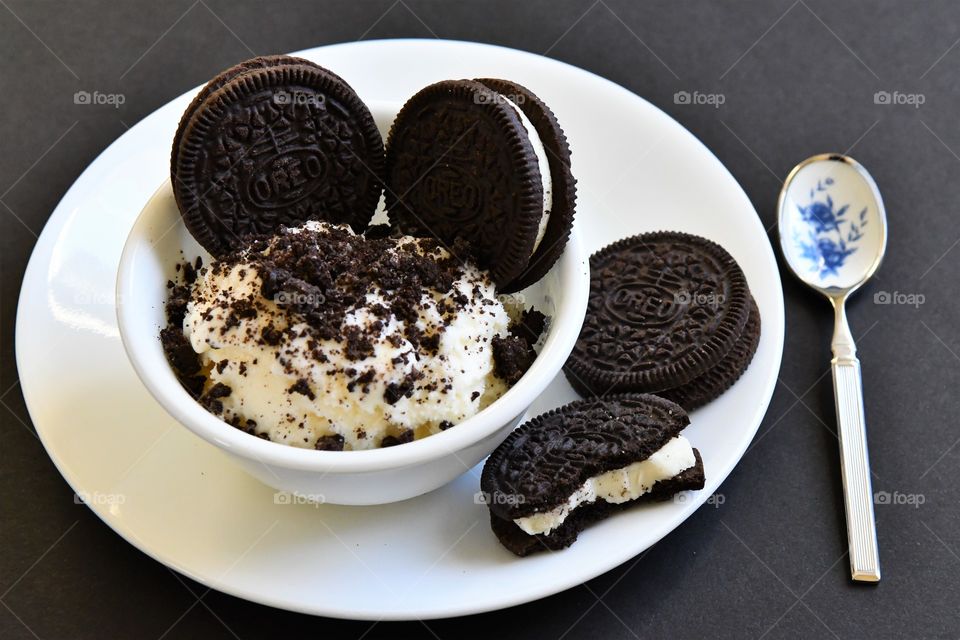 Oreo cookies ice cream