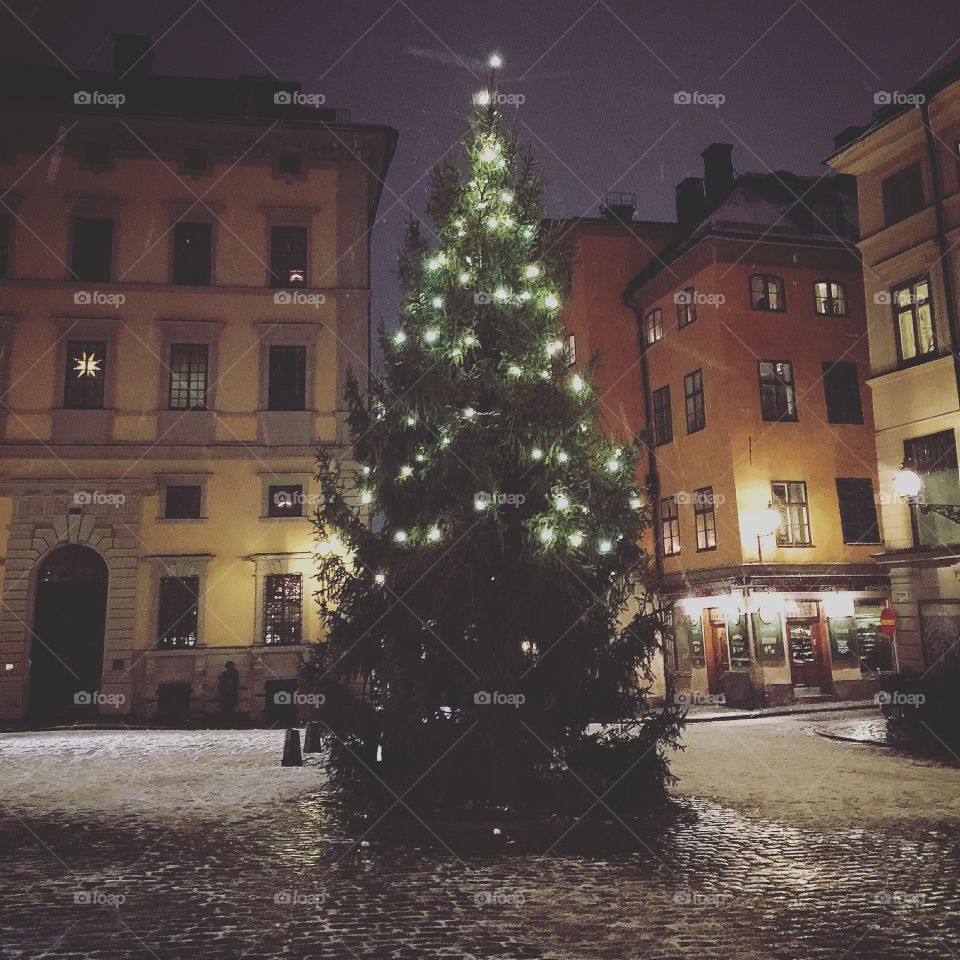 Christmas tree in the square of the old town