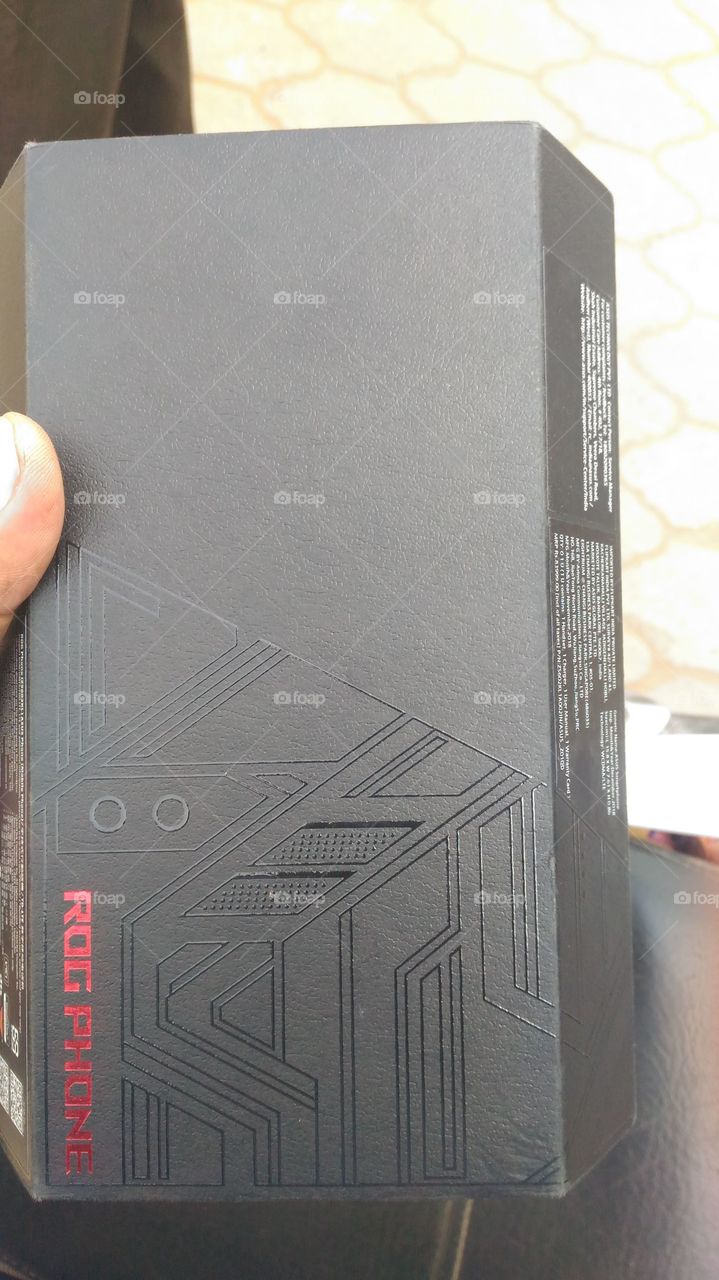 Asus rog phone box