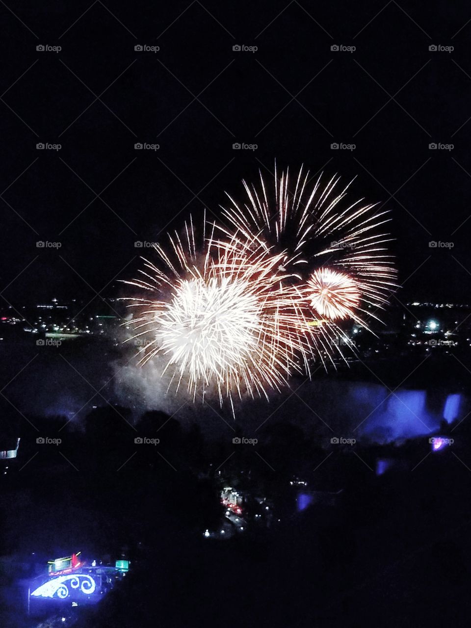 Niagara falls ont fireworks display