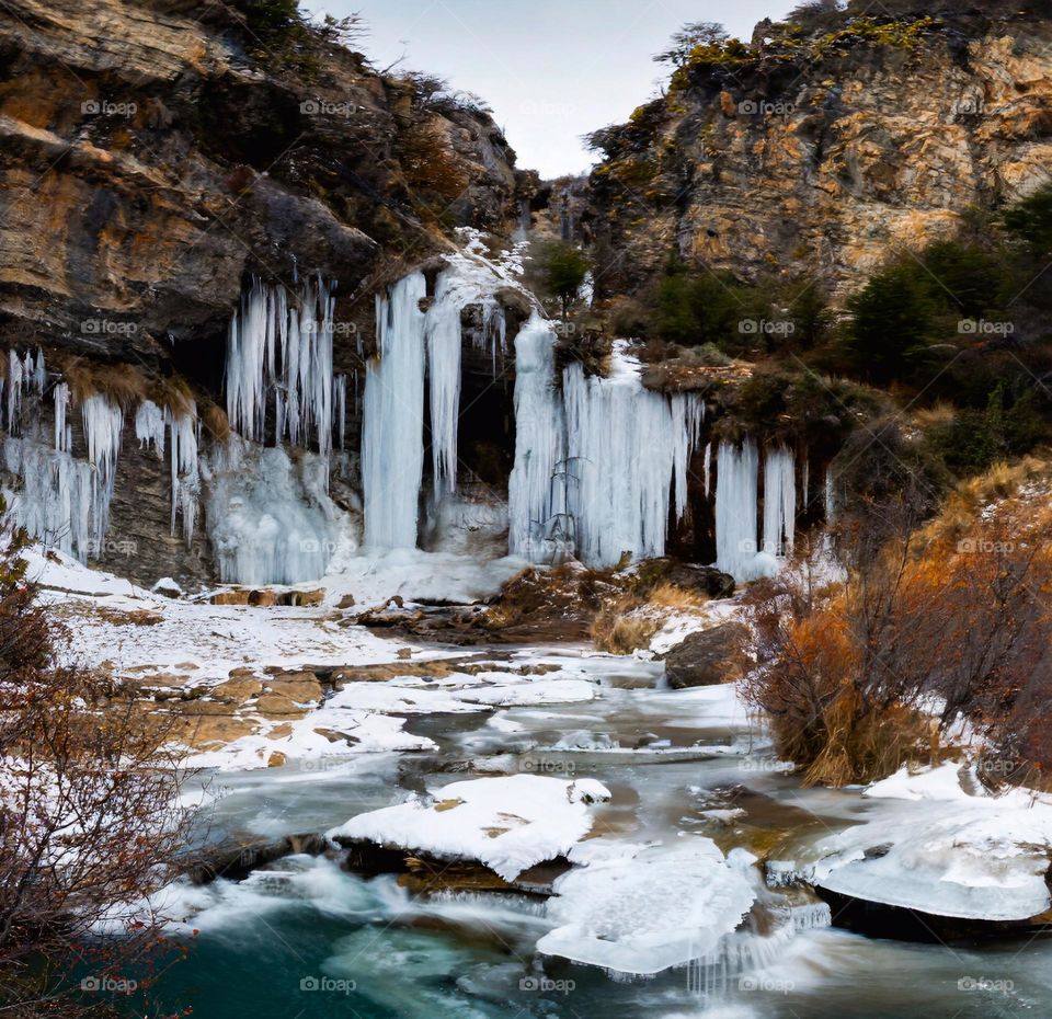 Cascadas congeladas en la región de Aysén